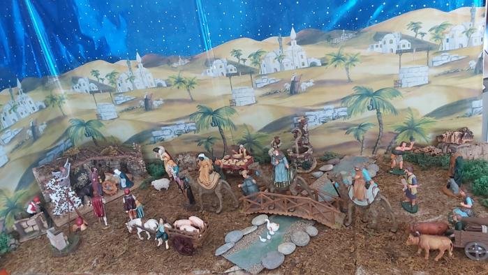 La Maria, el Jordi i la Jana són d' arbre de Nadal i pessebre!