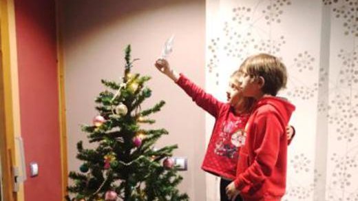 El Màxim i la Carlota són d'arbre de Nadal!