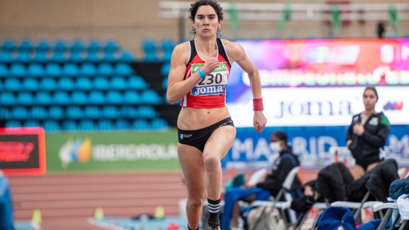L'Elena Llobera, cinquena al Campionat d'Espanya en pista coberta