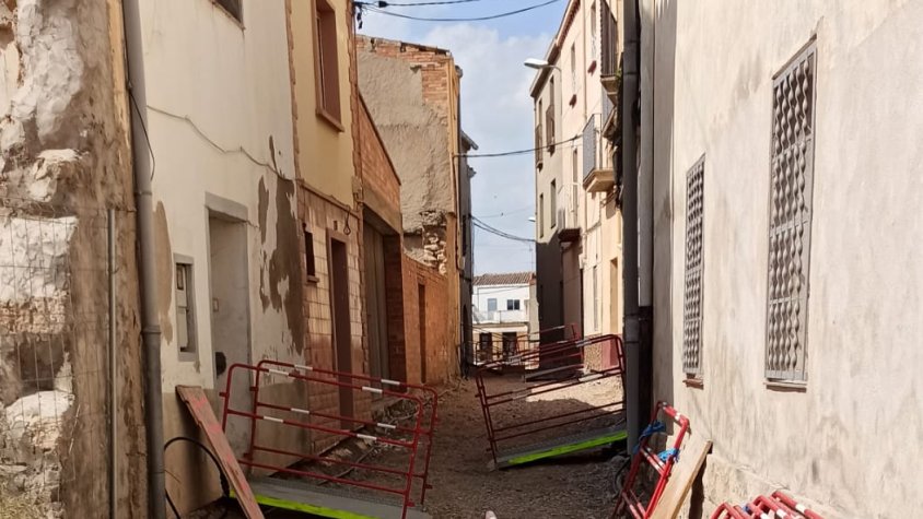 Obres de reurbanització al carrer Castell del Palau d'Anglesola