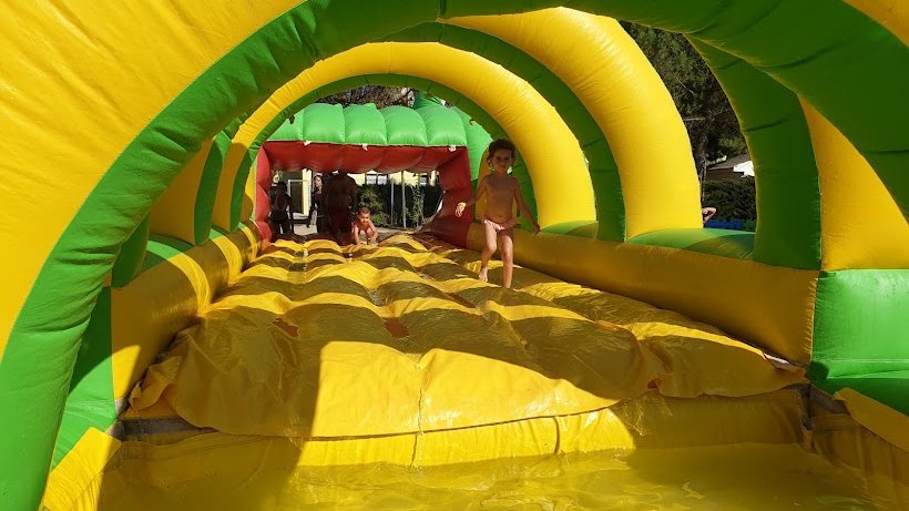 Festa major Estiu 2021: tarda de jocs aquàtics i lliurament diplomes i medalles natació