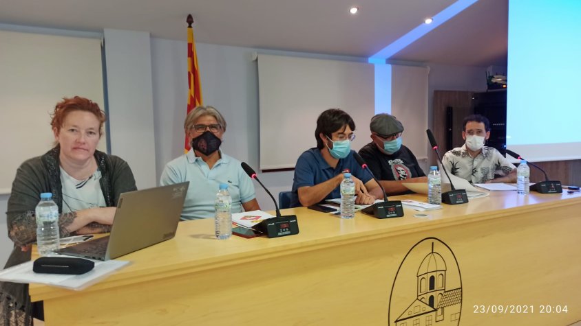 Taula rodona sobre la consulta popular: un escut i una bandera pel Palau d'Anglesola?