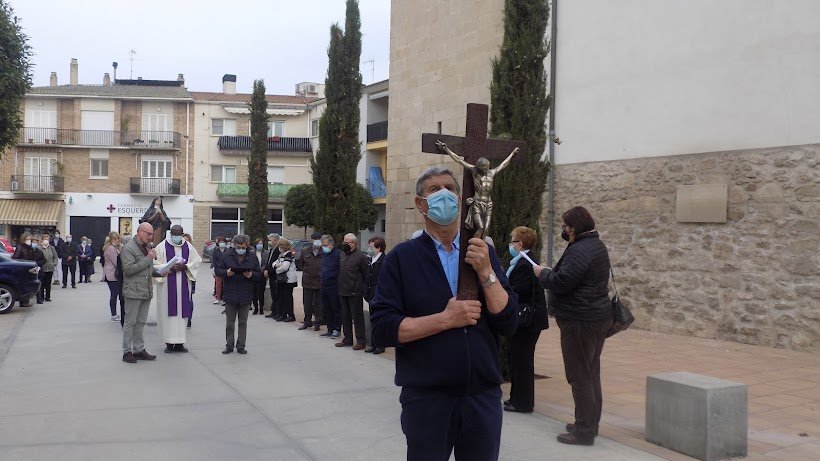 Viacrucis del Divendres Sant al Palau d'Anglesola