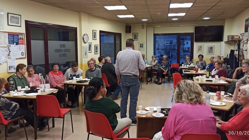 Castanyada a la Llar de Jubilats "L'esbarjo" del Palau d'Anglesola