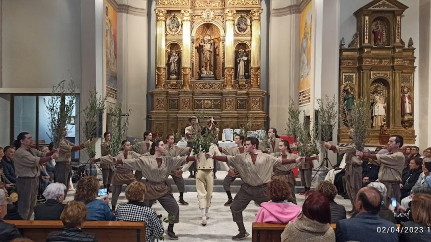 Avui diumenge de Rams al Palau d'Anglesola: benedicció de rams d'olivera i llorer i representació del Ball de la Moixiganga