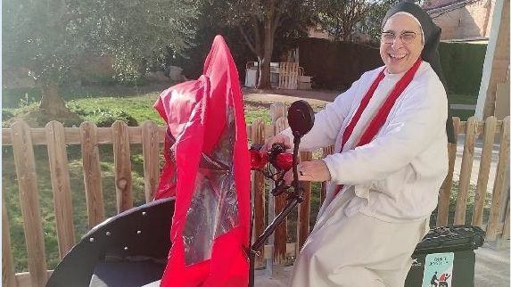 Visita de Sor Lucía Caram a Ca la Cileta - Xerrada “Voluntariat” 