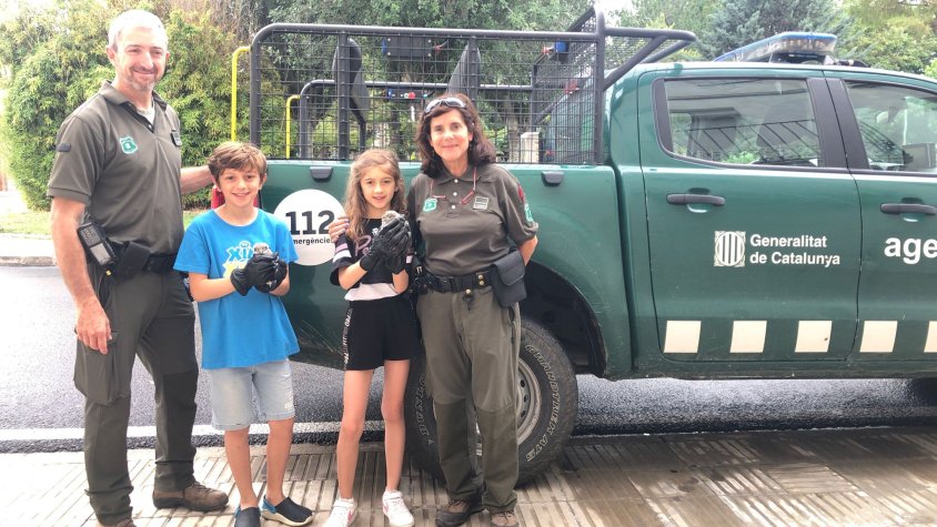 El Màxim i la Carlota han trobat dos pollets de mussol comú