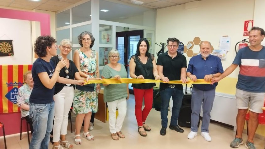Inauguració de les exposicions. 40 anys ACPC, manualitats i pintures, joguines, equip Fet a Jova i l'AEiG Lo Merlet