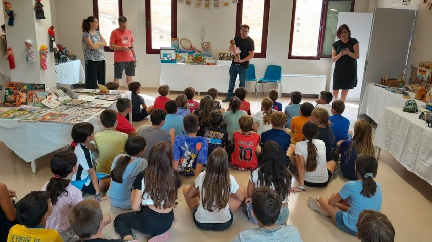 L'alumnat de l'escola Arnau Berenguer visita l'exposició El Palau de les joguines