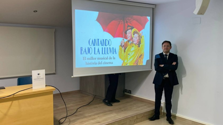 Albert Beorlegui: "La pel·lícula Cantando bajo la lluvia il·lustra la transició del cinema mut al sonor"