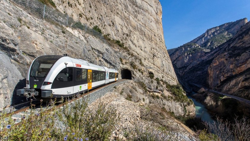 Tren de la Línia Lleida - La Pobla de Segur. Departament de Territori