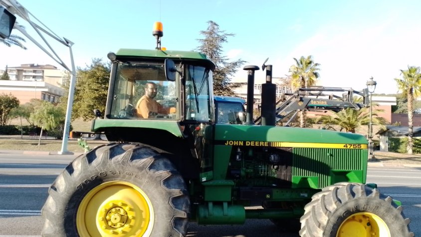 Els pagesos del Palau d'Anglesola entrant a Barcelona