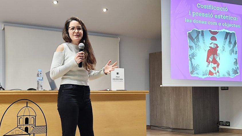 Clara Ardévol: "Els discursos alternatius a l'imaginari masculí i cosificador de la dona també els podem trobar a les xarxes socials"