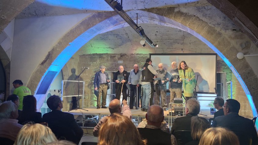 El palauanglesolí, Gonçalo Barón i Pallarés, rep el Premi Baldufa a la 2a Gala del Joc Tradicional