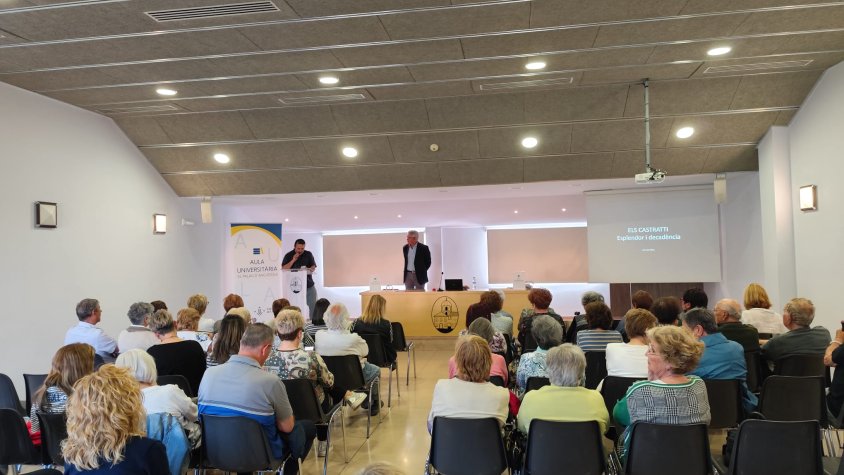Joan Vives: " El fenomen d'èxit dels cantaires castrats va tenir una cara B amb moltes històries de sofriment humà"