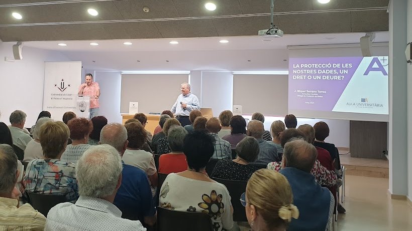 Miquel Serrano: "En protecció de dades tenim uns drets i també uns deures a complir que val la pena que coneguem"