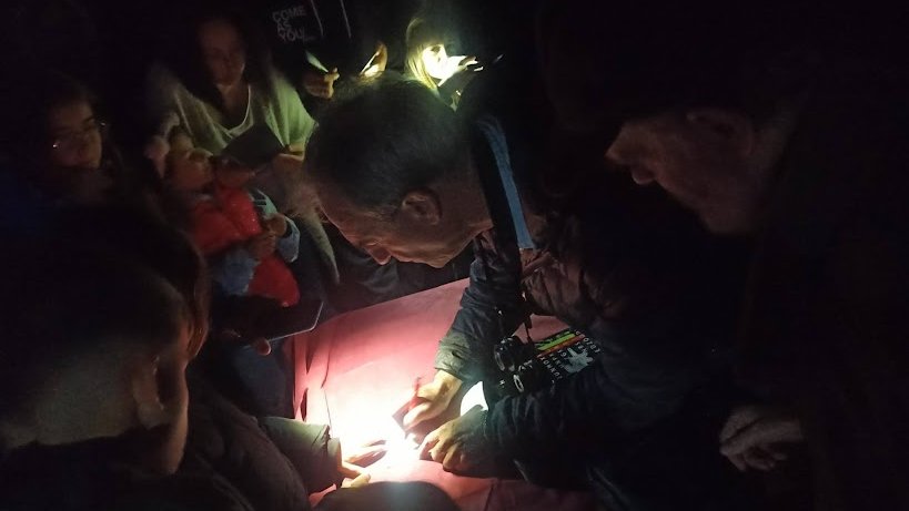 Unes 40 persones participen a la nit d'estels a la casilla del Palau d'Anglesola