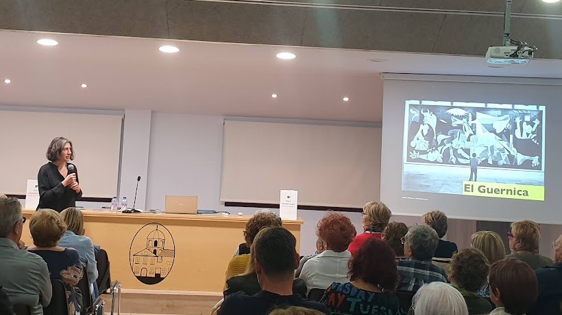 Esther Solé: "El Guernica és el "no a la guerra" de Picasso"