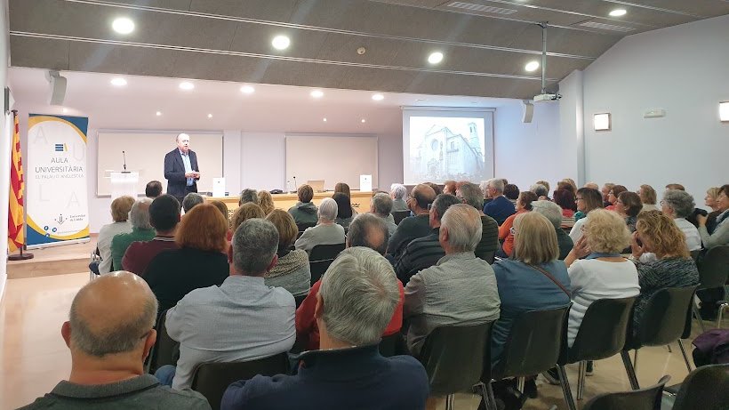 Josep Minguell: "La pintura al fresc m'atrau per la seva capacitat de transformar i embellir els espais"