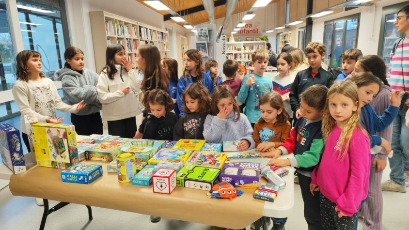 Taller de jocs de taula a la biblioteca Josep Pont i Gol del Palau d'Anglesola
