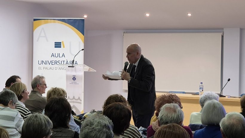 Genís Sinca: "Candel em va autoritzar a fer la seva biografia amb la condició que no parlés d'ell"