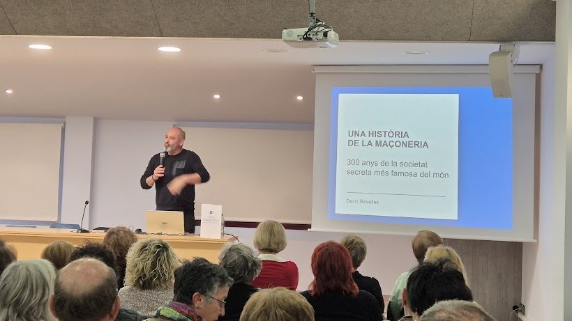 David Revelles: "Els valors de la Revolució Francesa són eminentment maçònics"