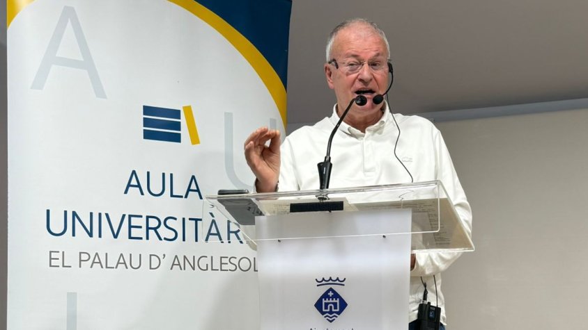 Josep M. Solé i Sabaté: "El cardenal Tarancón es va imposar a les forces vives del tardofranquisme"