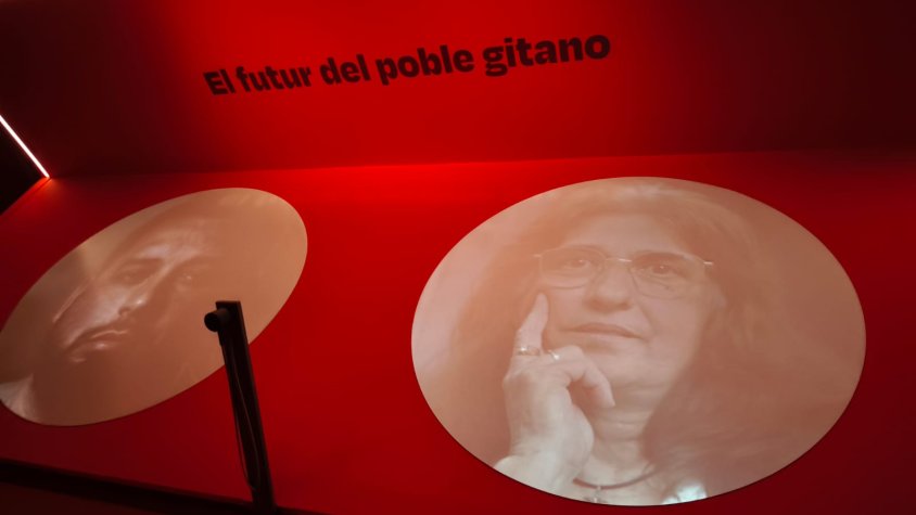 La Tere Reyes a l'exposició "El poble gitano de Catalunya: història i cultura" del Museu d'Història de Catalunya