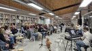 Vetllada a la biblioteca Josep Pont i Gol: maridatge de vi i música