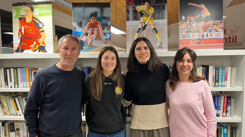 Una tarda inspiradora a la biblioteca amb les esportistes del Pla d’Urgell: Elena Llobera i Victòria Porta