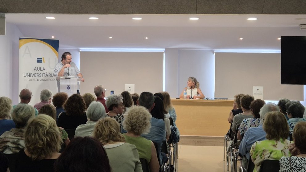 Mari Pau Huguet: 